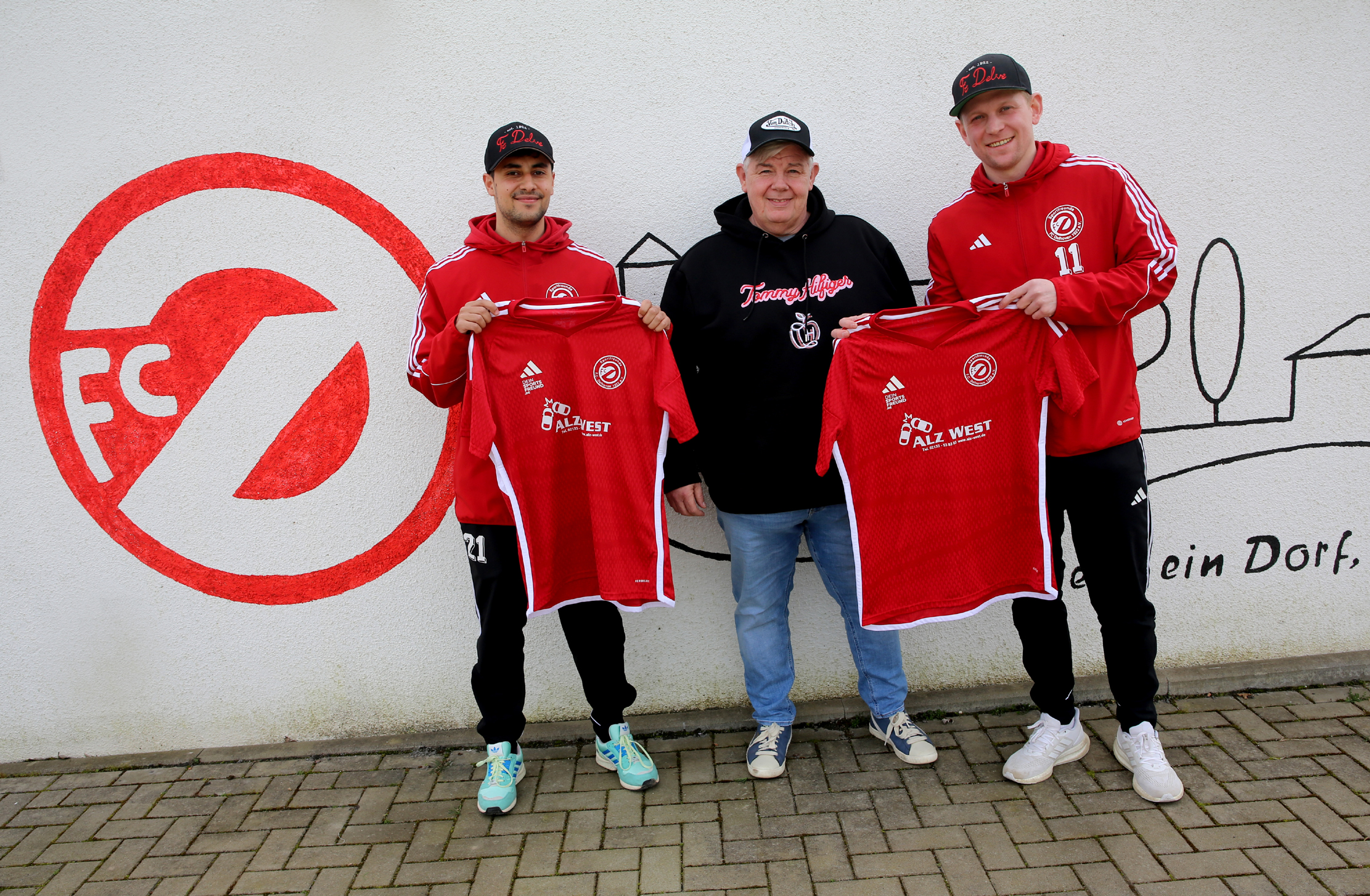Neue Trikots für die 1. Mannschaft